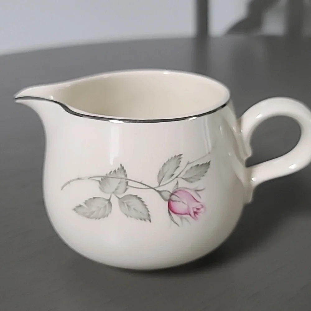Zylstra Made In USA Floral Cream and Sugar Set